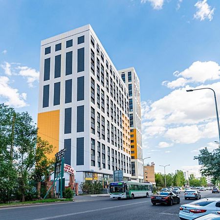 Золотой Квадрат Астаны Apartment Astana Exterior photo