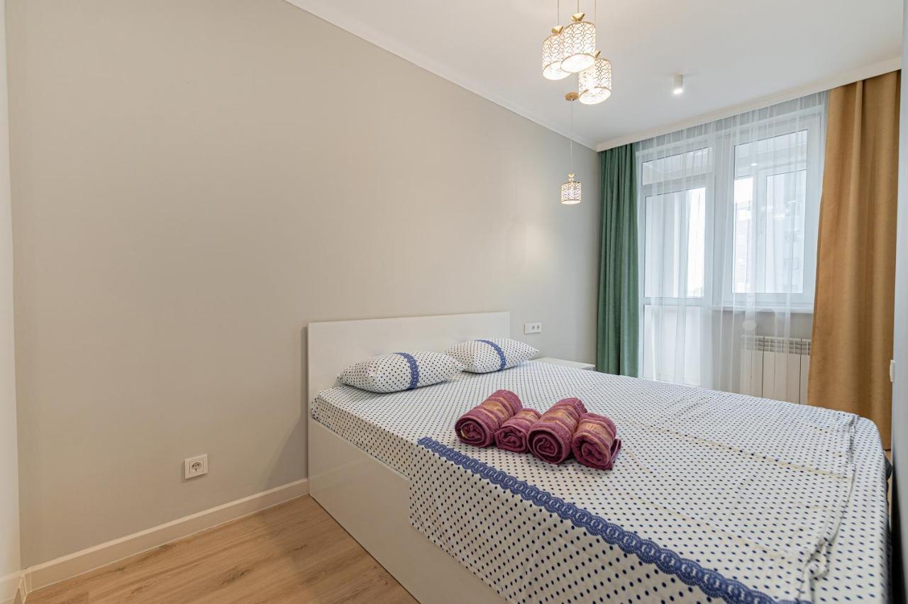 Золотой Квадрат Астаны Apartment Astana Exterior photo