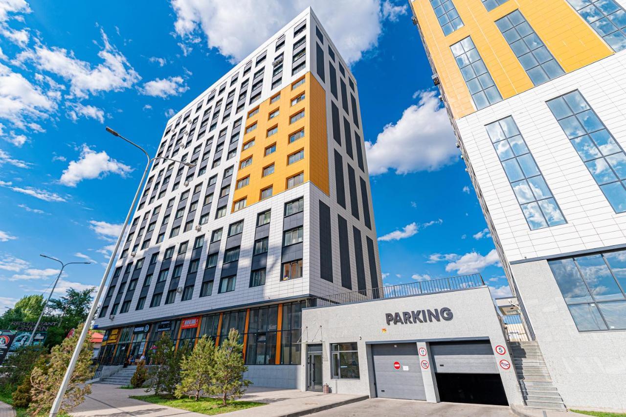 Золотой Квадрат Астаны Apartment Astana Exterior photo